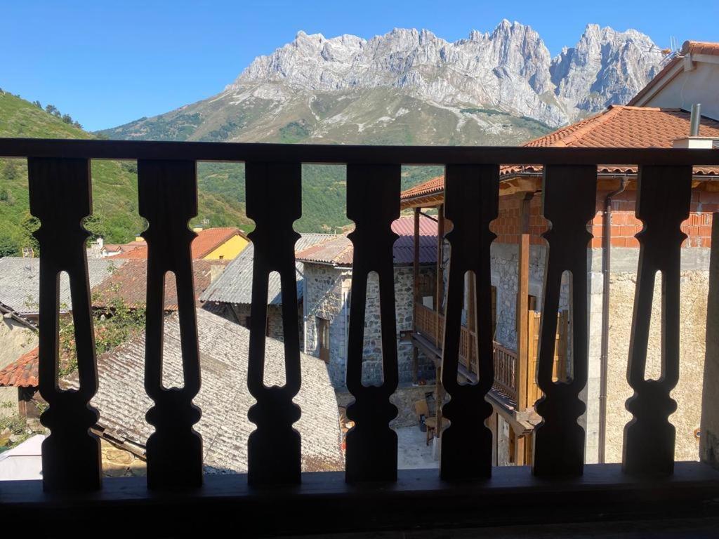 فيلا La Balconada De Valdeon بوسادا دي فالديون المظهر الخارجي الصورة